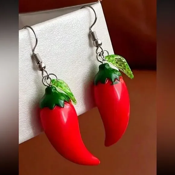 Chili Pepper Red Earrings - Picture 2 of 7